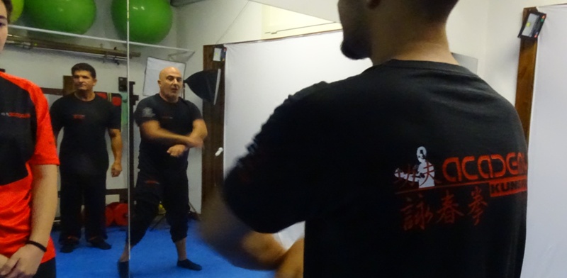 Kung Fu Academy di Sifu Mezzone Arti Marziali e palestra di Sport da Combattimento Wing Chun Weng Chun Tjun Tai Chi Taijiquan Qigong Sanda Difesa Personale (163)